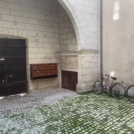 Robin Quantin In The Heart Of Old Apartment Tours